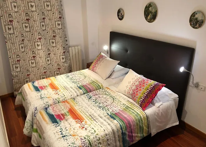 Apartaments Vicus 1 Con Vistas A La Plaza Mayor De Vic
