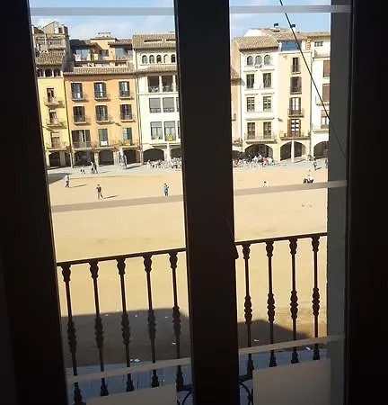 Apartaments Vicus 1 Con Vistas A La Plaza Mayor De Vic Exterior photo